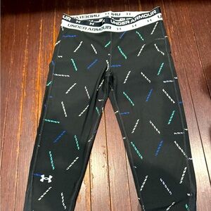 Under armour girls leggings, ankle length size Youth Large